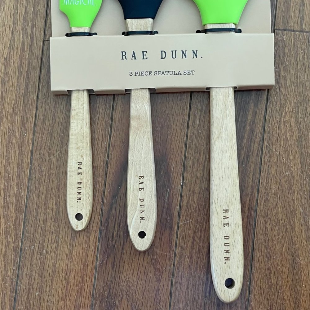 New Rae Dunn 3 Pack Halloween Spatulas - Picture 3 of 7